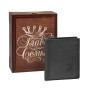 Бумажник мужской, черный, "Глава Семьи", в деревянной шкатулке с гравировкой "Глава Семьи" (корона стандарт)
