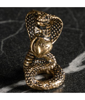 Статуэтка "Змей" с сердцем, в пакете/блистере. Статуэтка "Змей" с сердцем, в пакете/блистере.