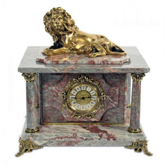 Часы-сейф из серо-красного мрамора с львом
