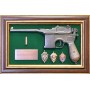 Панно с пистолетом "Маузер" со знаками ФСБ в подарочной коробке