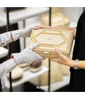 Шкатулка большая прямоугольная «Deco». Цвет молочный