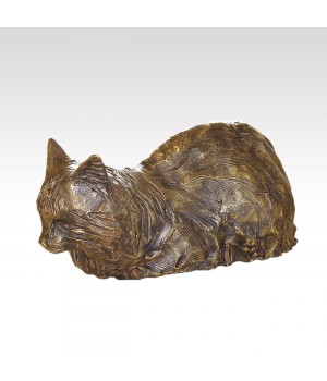 Скульптура "Дремлющий кот"