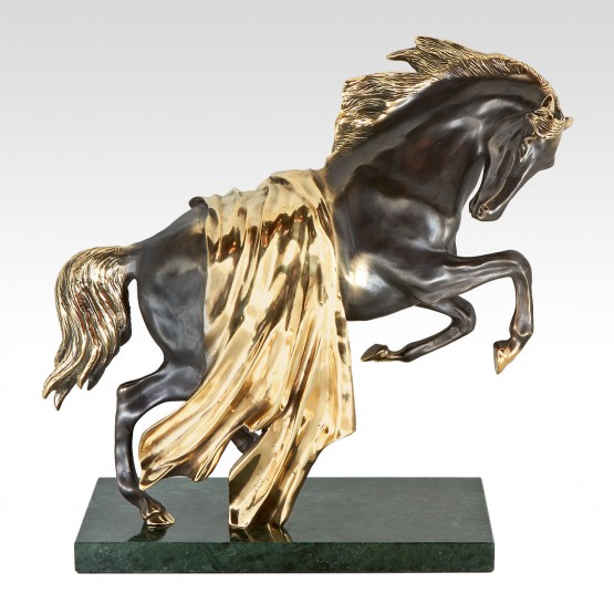 Скульптура "Конь" (реплика Клодта)