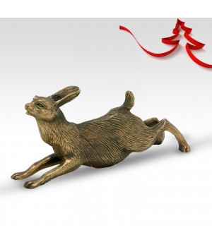 Скульптура "Сыт и смел" (заяц)