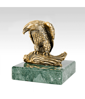Скульптура "Орел" (на камне)