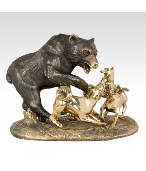 Скульптура "Охота на медведя" (на земле)