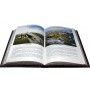 Книга Moscow history architecture art, на английском языке в кожаном переплете