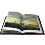Книга Moscow history architecture art, на английском языке в кожаном переплете