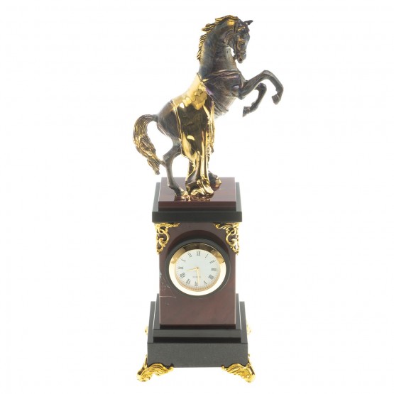 Декоративные часы из натуральной яшмы с бронзой "Конь на дыбах"