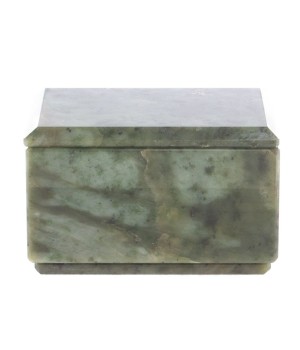 Нефритовая шкатулка 8х5,5х5 см / шкатулка для ювелирных украшений / для хранения бижутерии / шкатулка из камня