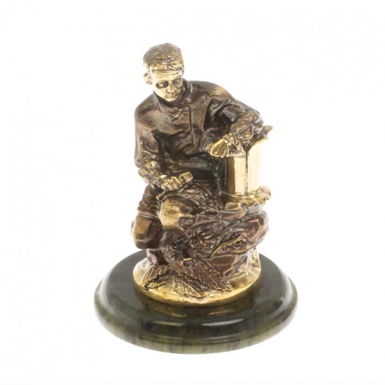 Статуэтка из бронзы "Данила Мастер" на нефрите 130036