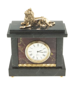 Часы из натурального камня яшма "Лев"