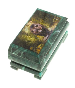 Шкатулка с иллюстрацией "Медведь в еловом лесу" камень змеевик 17,5х9,5х7,5 см / шкатулка для ювелирных украшений / для хранения бижутерии / для денег
