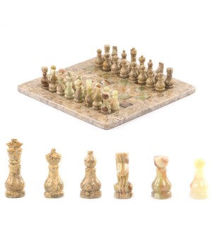 Подарочные шахматы "Игрок" камень оникс ракушечник 25х25 см 121656