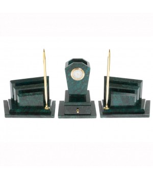 Настольный набор "Бюрократ" с часами из змеевика 113272 Настольный набор "Бюрократ" с часами из змеевика 113272