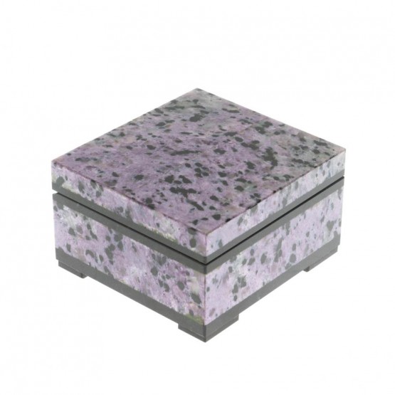 Шкатулка из камня чароит 8х7,5х4,5 см 129552