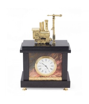 Декоративные часы "Паровоз с семафором" - оригинальный подарок сотруднику железной дороги