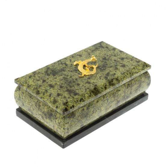 Шкатулка из змеевика с ящерицей 12,5х7,5х5,5 см 129504