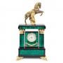 Часы из малахита "Конь с попоной" 115041