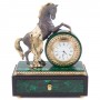 Декоративные часы из малахита "Конь на дыбах" с выдвижным ящиком 120203