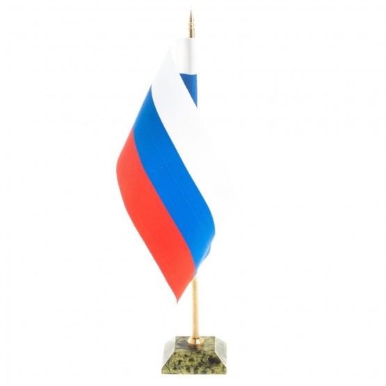 Флагшток с флагом Российской Федерации на подставке из камня змеевик