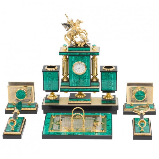 Настольный набор "Георгий Победоносец" из малахита - солидный подарок руководителю