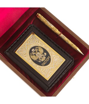 Подарочный набор "Документы" кожаная обложка для паспорта из коричневой кожи и ручка с Златоустовской гравюрой в деревянной упаковке