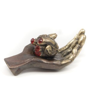 Сувенир фигурка "Рука с сердцем" из бронзы 117207