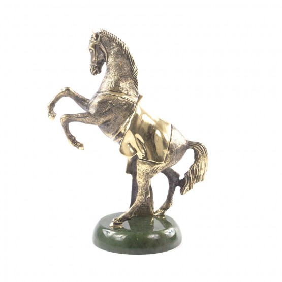 Бронзовая статуэтка "Конь на дыбах" на подставке из камня нефрит 121488