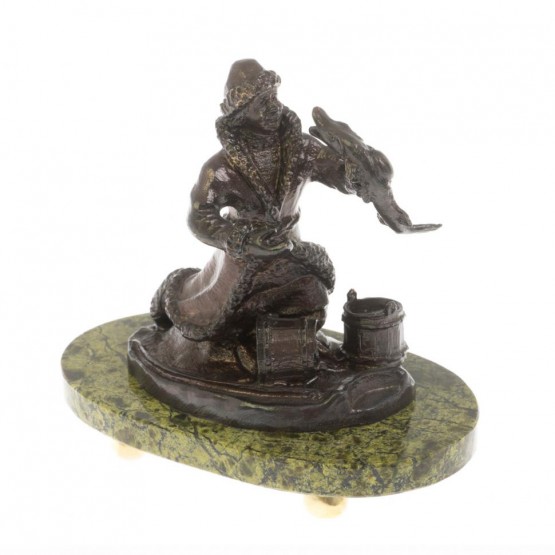 Бронзовая статуэтка "Емеля" на подставке из змеевика 129883