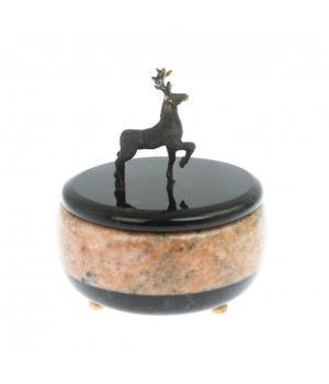 Шкатулка круглая "Олень" из розового мрамора и змеевика 10х10х11,5 см 129083